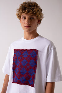 Monsey tshirt with knitted patch