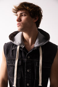 Eivissa vest with removable hoodie